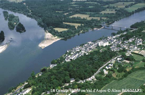 813 - Candes-St-Martin