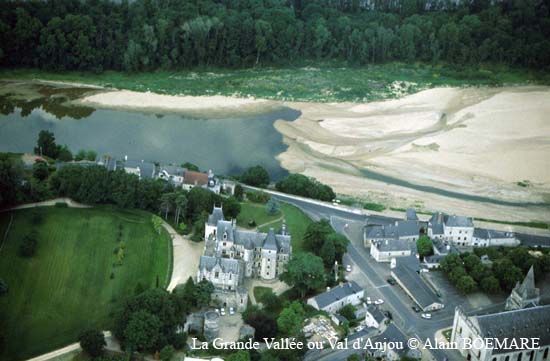 838-Cunault - la Prieurale