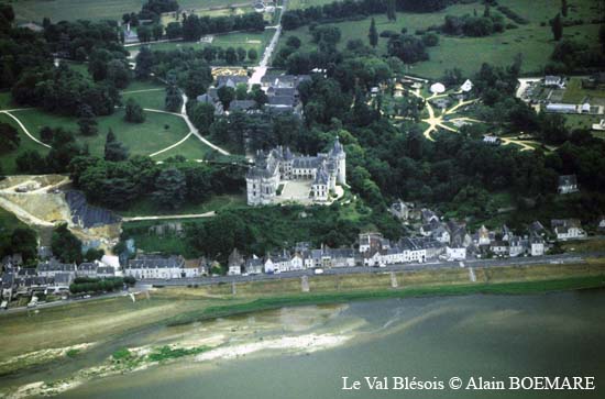 613 - Chaumont-sur-Loire