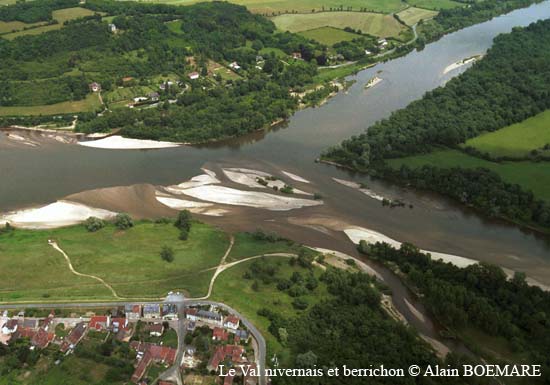 405-Cuffy - le Bec d'Allier